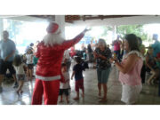 Papai Noel, brincadeiras e brindes marcam festa em Limeira/SP CAPA1_46.jpg
