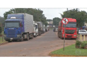 MS: Operação padrão de auditores da Receita provoca fila de caminhões em fronteira bom-dia-brasil1_2.jpg